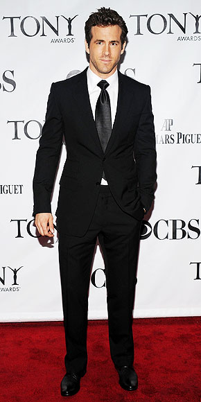 RYAN REYNOLDS photos