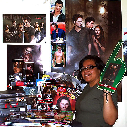 http://img2.timeinc.net/people/i/2010/galleries/twilight-fans/zulma-arias.jpg