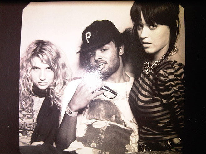 KATY PERRY, KE$HA AND DJ SKEET SKEET photo | Katy Perry, Kesha