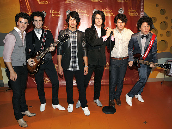 JONAS BROTHERS photo | Jonas Brothers, Jonas Brothers, Kevin Jonas, Nick Jonas