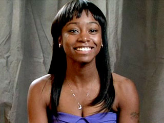 Idol‘s Angela Martin Upbeat After Elimination, Hopeful Mom Will Be Found