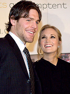 http://img2.timeinc.net/people/i/2010/news/100208/mike-fisher-240.jpg