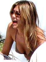 Jen Aniston Celebrates Her 41st Birthday in Mexico – with Gerard Butler | Jennifer Aniston