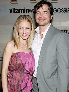 Gossip Girl's Matthew Settle and Wife Split