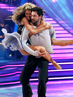 Erin Andrews Hip-Shakes Her Way to the Top on Dancing - Dancing With ... Erin Andrews