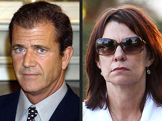 Mel Gibson's Family Stands by Him During Oksana Drama