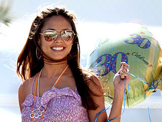 Vanessa Minnillo, Nick Lachey Celebrate Engagement in Mexico