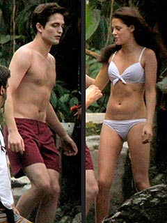 Kristen Stewart and Robert Pattinson Strip Down for Dip
