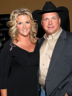 Garth Brooks & Trisha Yearwood Make Anniversary a Family Affair