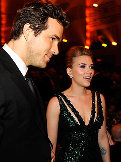 Scarlett Johansson & Ryan Reynolds Split Up