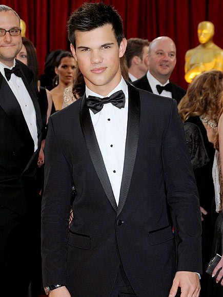 TAYLOR LAUTNER photo | Oscars 2010, Taylor Lautner