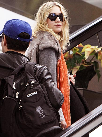 FLY GIRL photo | Ashley Olsen