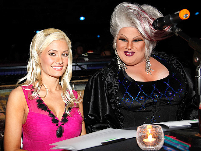 PRETTY IN PINK photo | Holly Madison