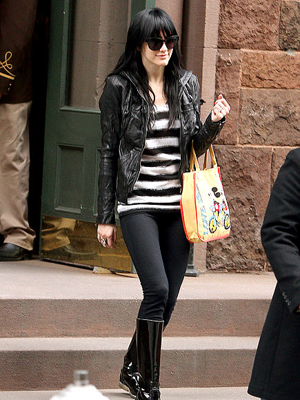 DISNEY FAN photo | Ashlee Simpson