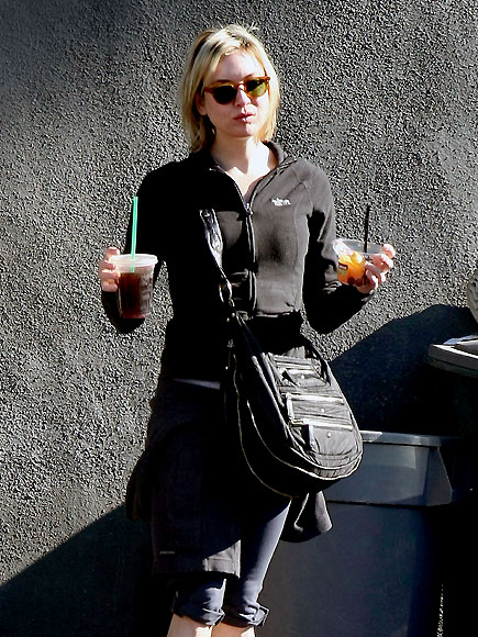 SNACK TIME photo | Renee Zellweger