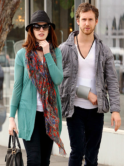 COUPLE'S RETREAT photo | Anne Hathaway