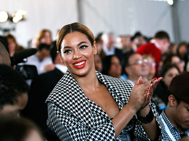 LIP SERVICE photo | Beyonce Knowles