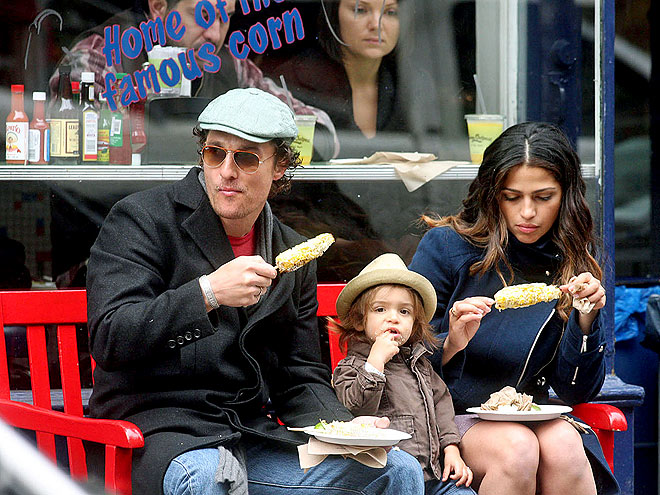 FINGER FOOD photo | Camila Alves, Matthew McConaughey