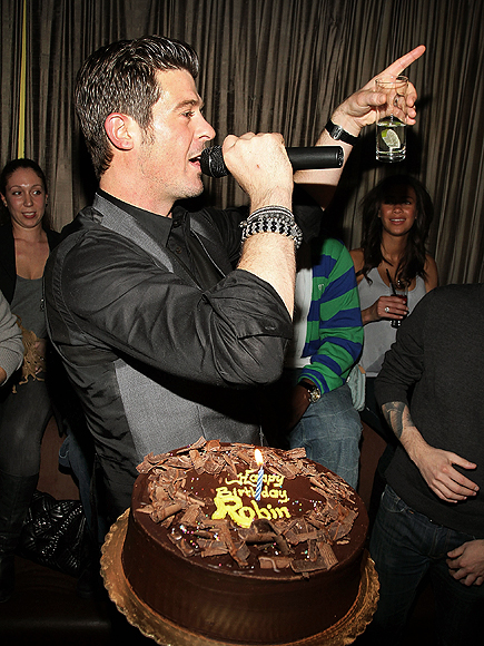 CAKE BOSS photo | Robin Thicke