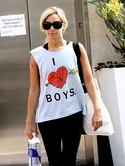 CLEAR MESSSAGE photo | Ashley Tisdale