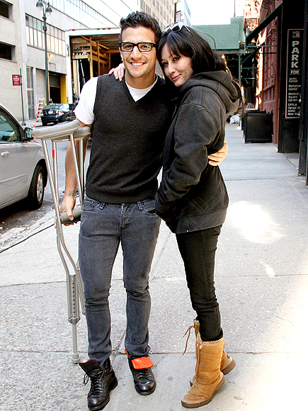 GRAB YOUR PARTNER photo | Mark Ballas, Shannen Doherty