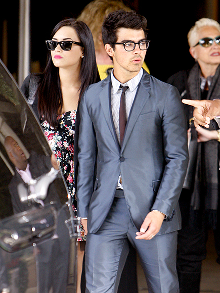SUNDAY BEST photo | Demi Lovato, Joe Jonas