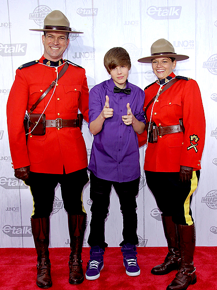 MIDDLE MAN photo | Justin Bieber