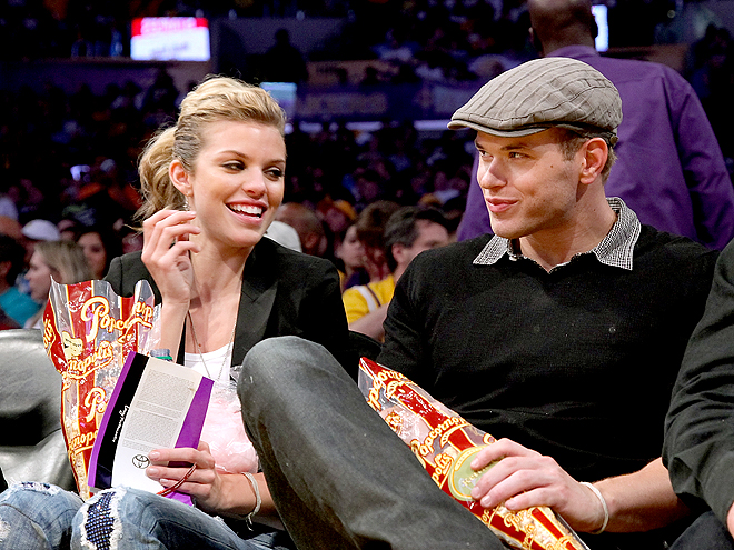 WHAT'S POPPIN'? photo | AnnaLynne McCord, Kellan Lutz