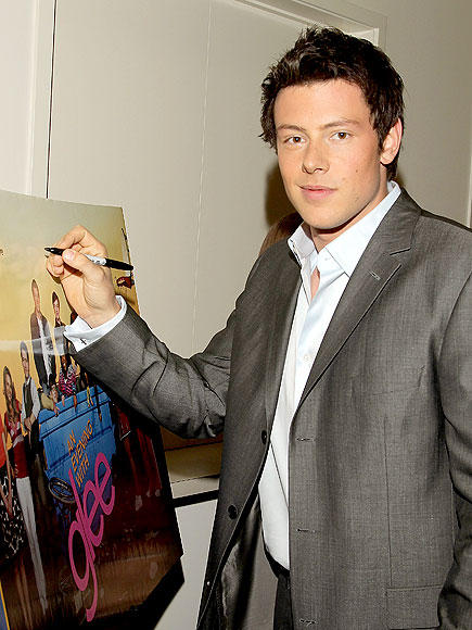 SIGN LANGUAGE photo | Cory Monteith