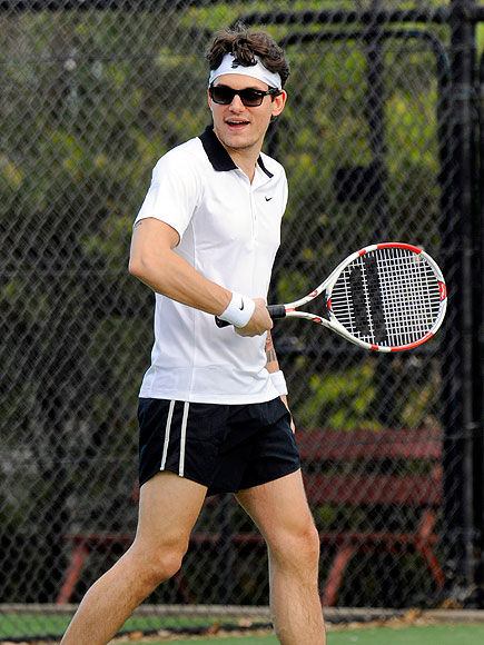 MAKING A RACQUET photo | John Mayer