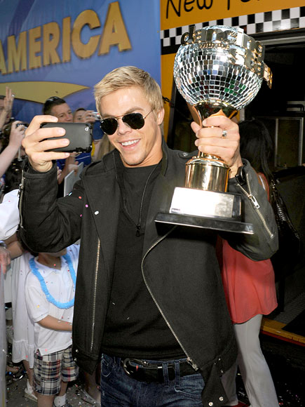 DANCING KING photo | Derek Hough