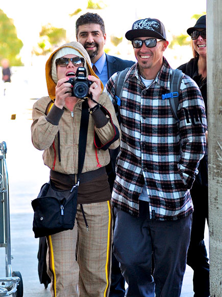 SNAP DECISION photo | Carey Hart, Pink