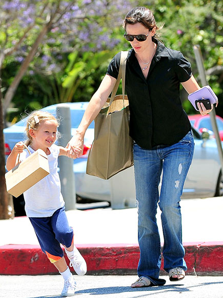 SHE'S GOT PULL photo | Jennifer Garner