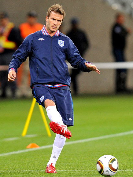 TREAD CAREFULLY photo | David Beckham