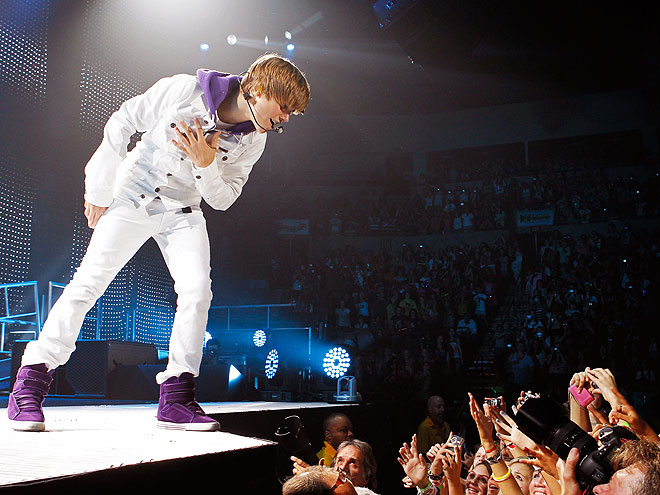 OUTREACH PROGRAM photo | Justin Bieber
