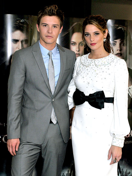 HOT COVEN photo | Ashley Greene