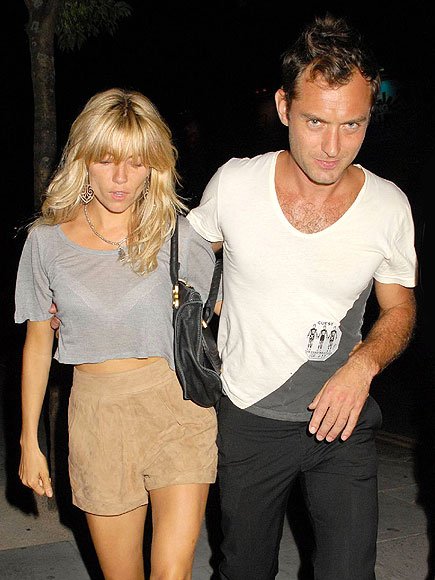 A MUSICAL MATCH photo | Jude Law, Sienna Miller