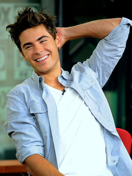 IN THE CLOUDS photo | Zac Efron