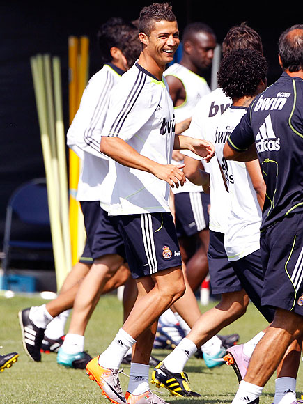 RUNNING START photo | Cristiano Ronaldo