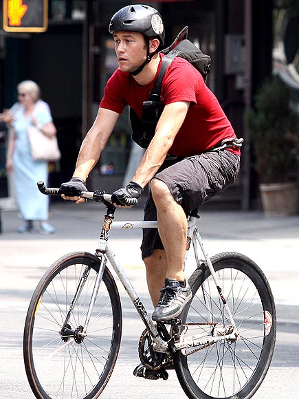 HELMET HEAD photo | Joseph Gordon-Levitt