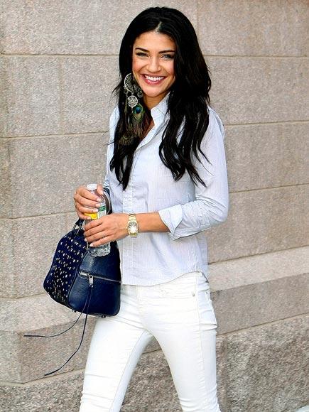 SUMMER WHITES photo | Jessica Szohr
