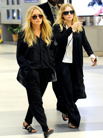 TWO OF A KIND photo | Ashley Olsen, Mary-Kate Olsen