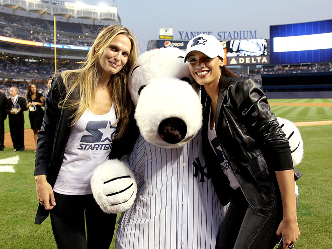 WHAT A CATCH! photo | Molly Sims, Selita Ebanks