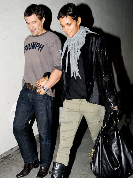 LINKED IN photo | Halle Berry, Olivier Martinez