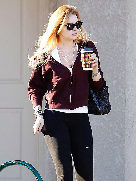 COFFEE CLUTCH photo | Lindsay Lohan
