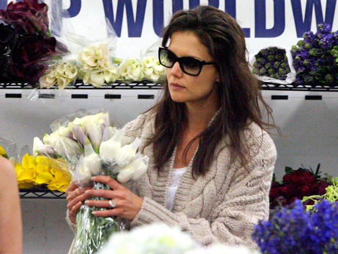 FLOWER GIRL photo | Katie Holmes