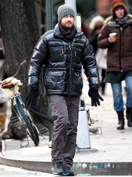 BUNDLE OF JOY photo | Gerard Butler