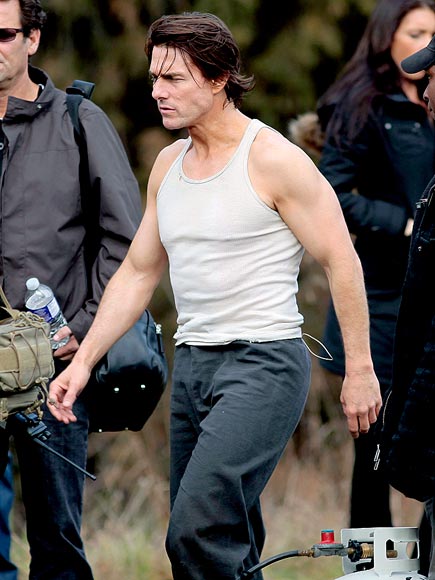 TOP GUNS photo | Tom Cruise