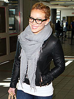 Stars' Airport Style | Hilary Duff