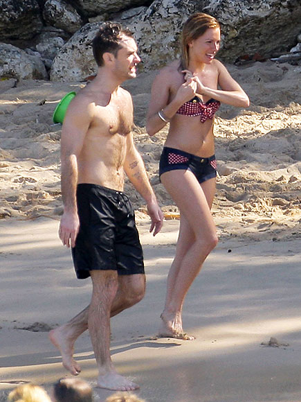 JUDE LAW & SIENNA MILLER photo | Jude Law, Sienna Miller